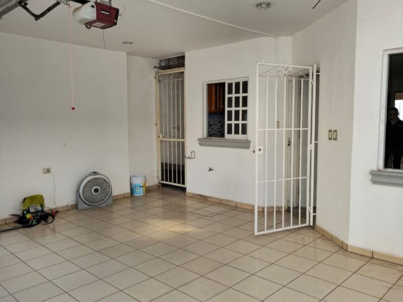 Casa en Fracc. Prados del Sur (sector Barrancos), Culiacán