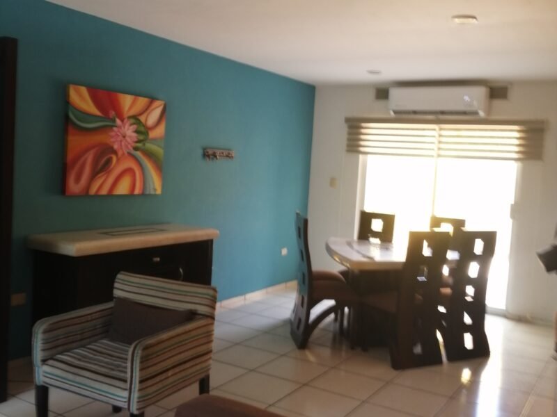 Casa en Valle Real Culiacán