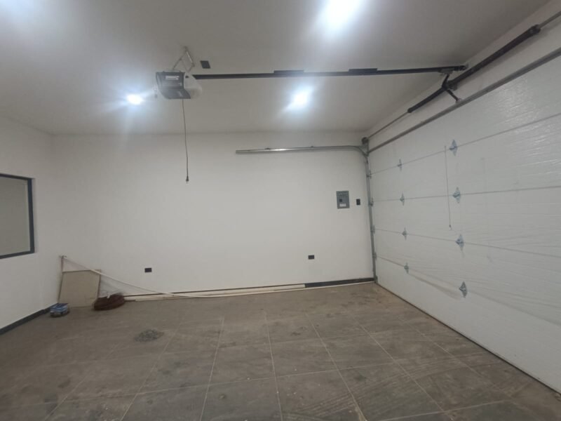 Casa en Fracc. Los Ángeles (Zona Dorada), Culiacán