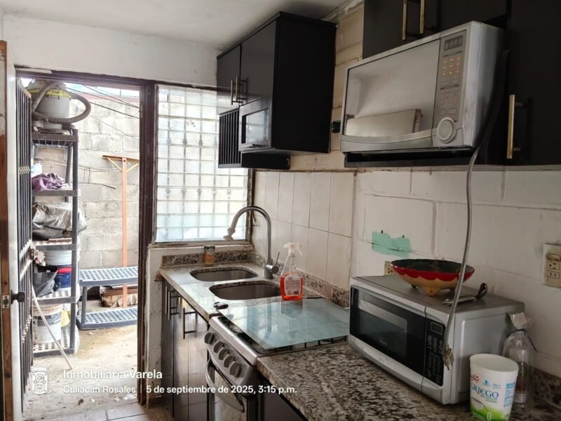 Casa en Fracc. Fuentes del Valle (Sector Aeropuerto), Culiacán