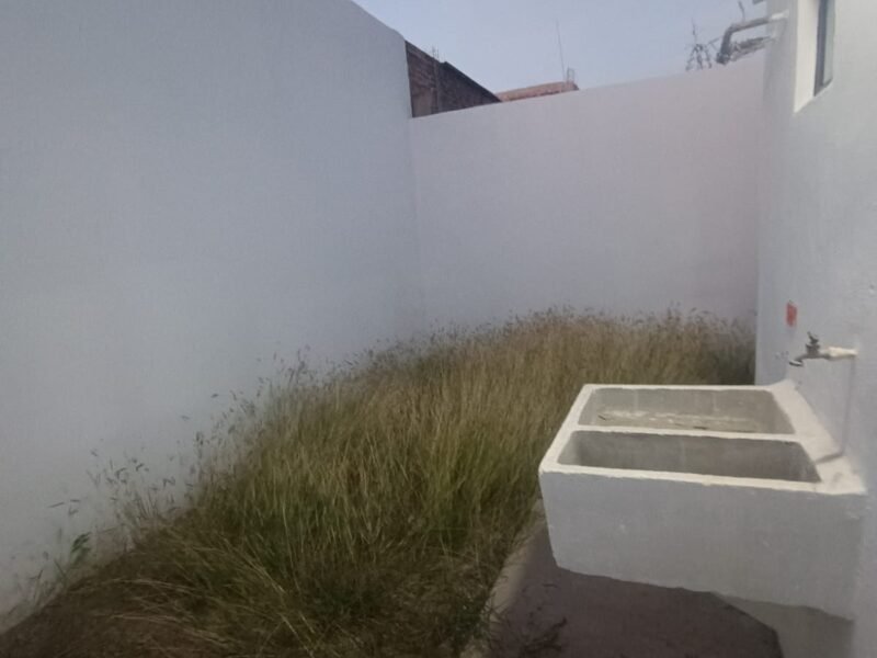 Casa en Fracc. Los Ángeles (Zona Dorada), Culiacán