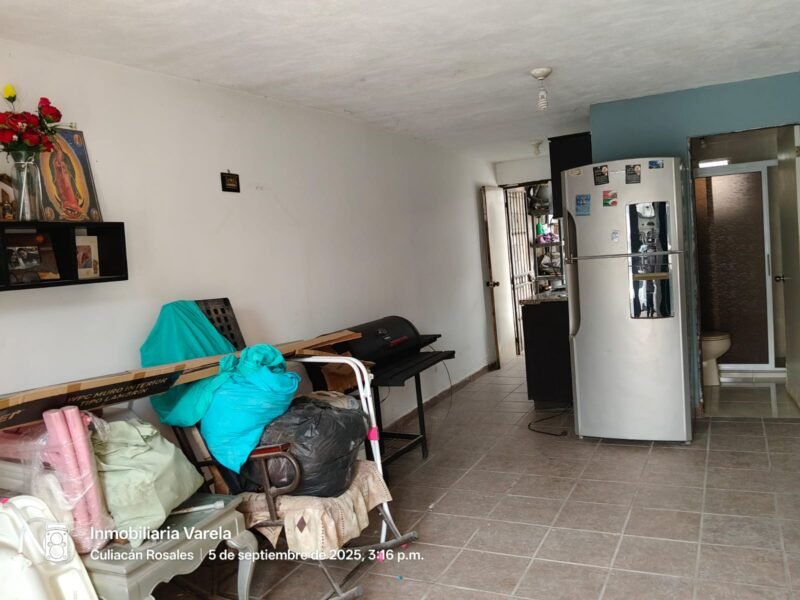 Casa en Fracc. Fuentes del Valle (Sector Aeropuerto), Culiacán