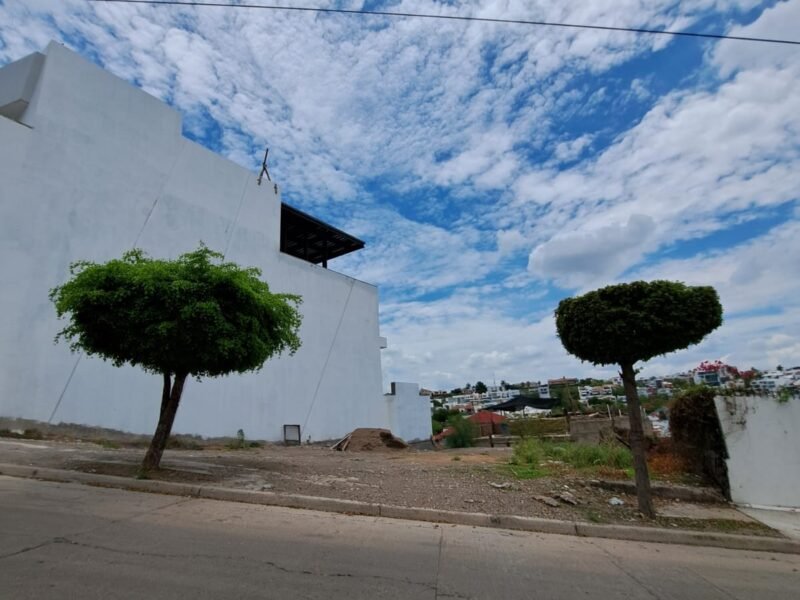 Terreno en Fracc. Montebello Culiacán