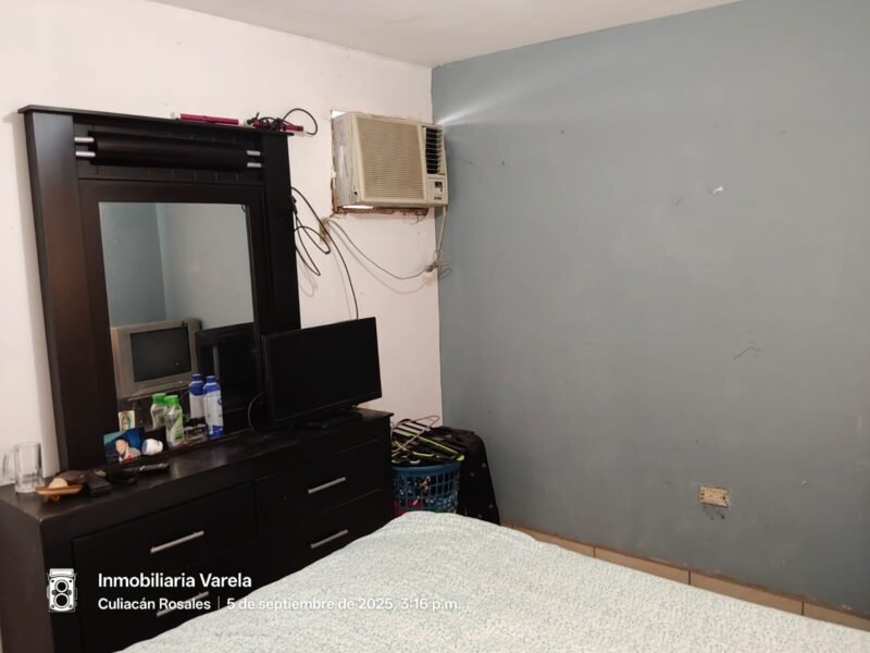 Casa en Fracc. Fuentes del Valle (Sector Aeropuerto), Culiacán