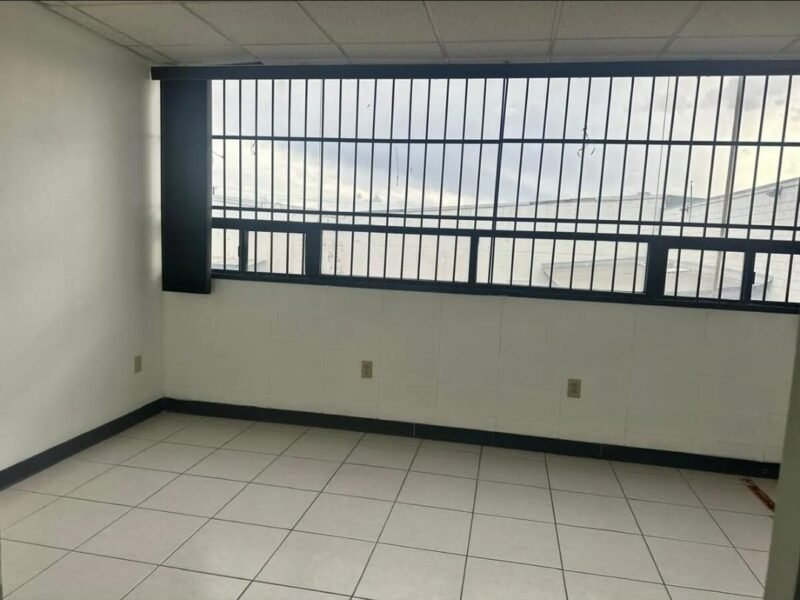 Oficina cerca de la Garita de Otay, Bellas Artes Tijuana, B. C.