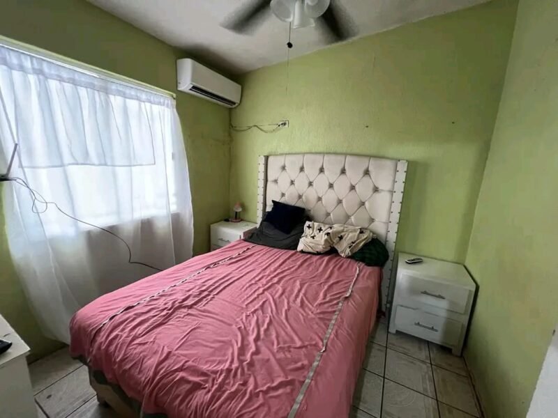 Casa en Fracc. UrbiVilla del Roble (Sector Barrancos), Culiacán