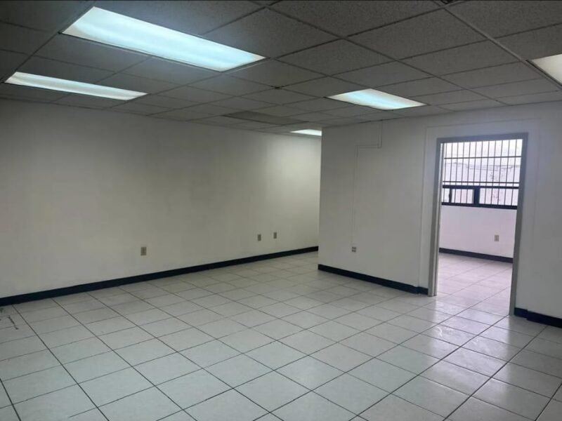 Oficina cerca de la Garita de Otay, Bellas Artes Tijuana, B. C.