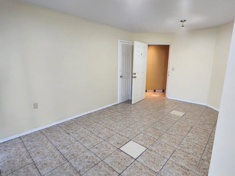 Oficina / Consultorio 15 mts. en Zona Río Tijuana