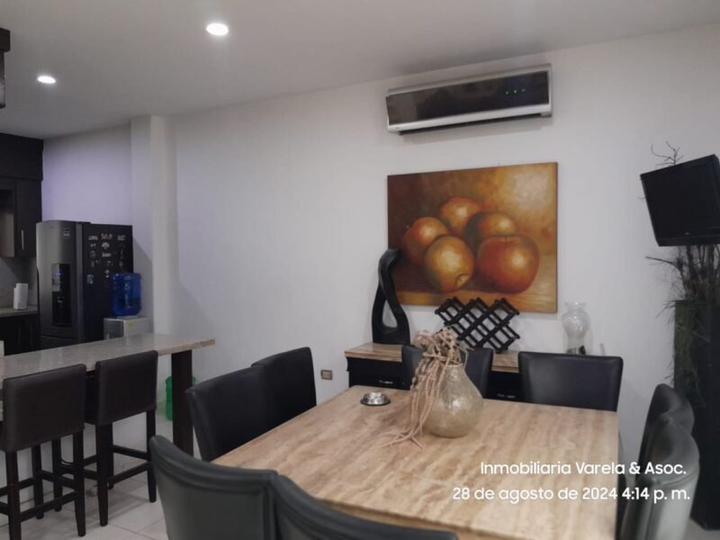 Oportunidad Casa en Tres Niveles Fracc. Montebello (Sector Galerías San Miguel), Culiacán