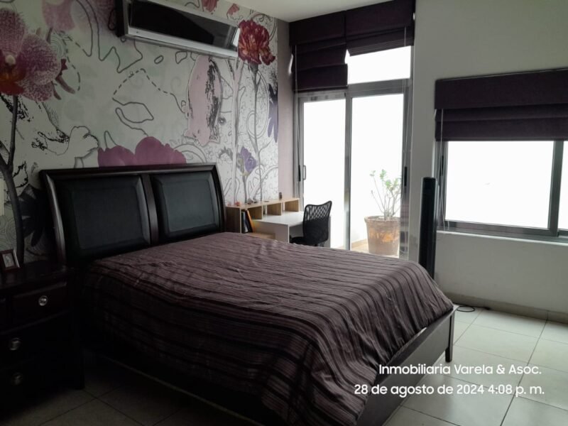 Oportunidad Casa en Tres Niveles Fracc. Montebello (Sector Galerías San Miguel), Culiacán