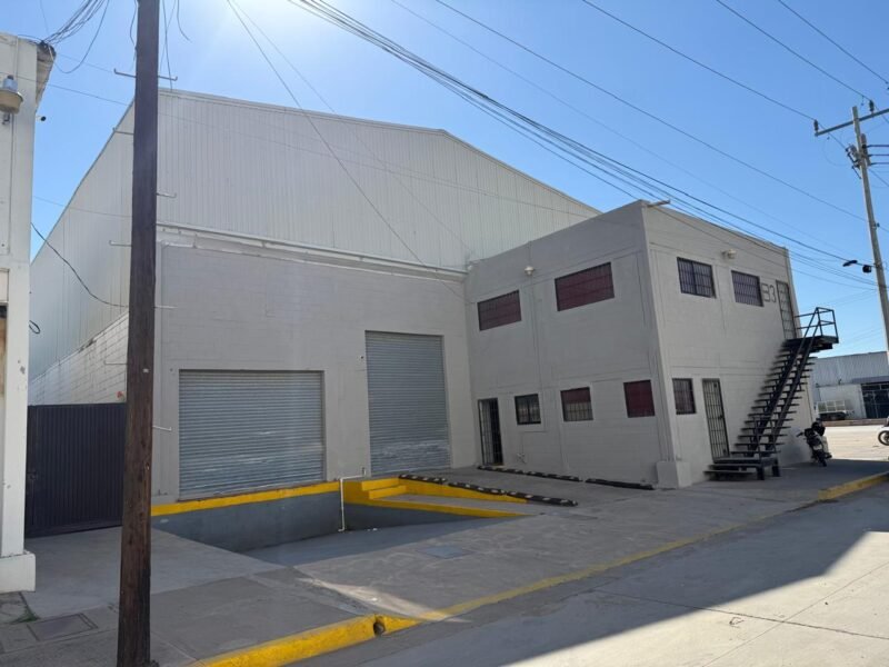 Se Renta Bodega en Parque Industrial, Culiacán