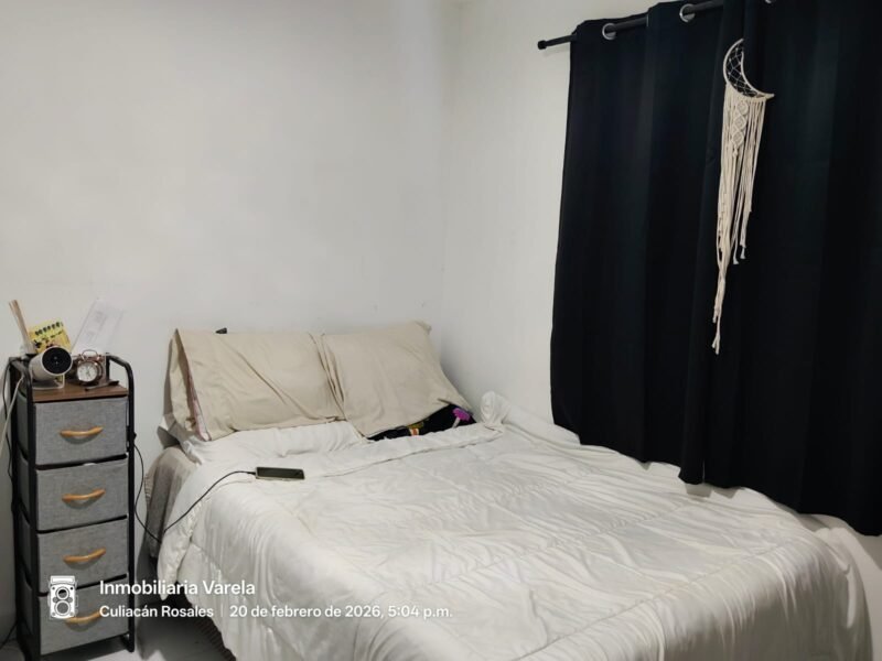 Casa en Venta Fracc. Las Glorias (Sector Zona Dorada), Culiacán