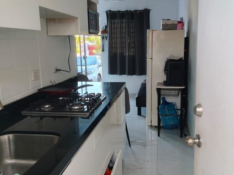 Casa en Venta Fracc. Las Glorias (Sector Zona Dorada), Culiacán